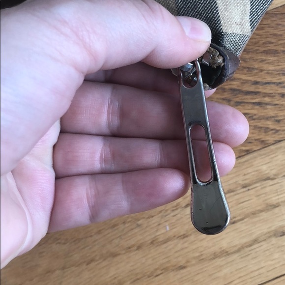 BURBERRY NOVA CHECK WRISTLET CLUTCH BAG - Picture 3 of 8